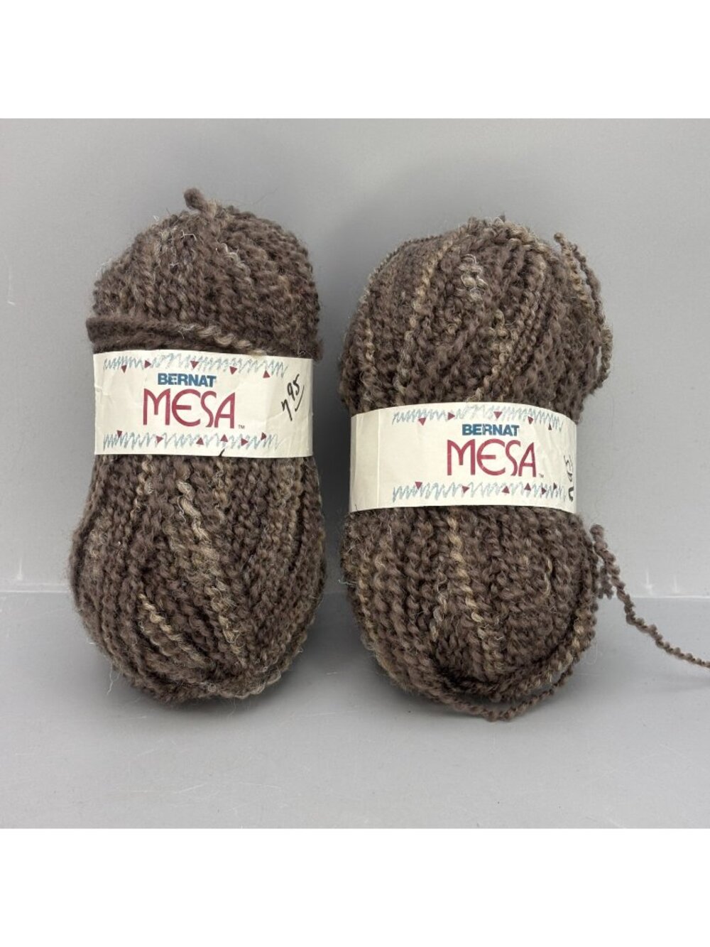 Bernat Mesa yarn Wool Acrylic Viscose 1.75 oz/ 119 yds Brown 2 skeins